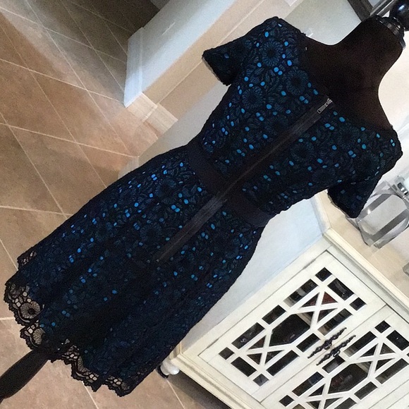 Elie Tahari fit and flare back zip dress, black over aqua, size 2 - Picture 7 of 13